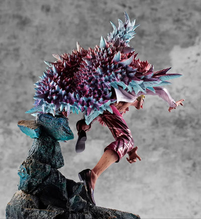 Portrait of Pirates “Heavenly Demon” Donquixote Doflamingo – MegaHouse – ActionFigure Brasil — detalhe do produto