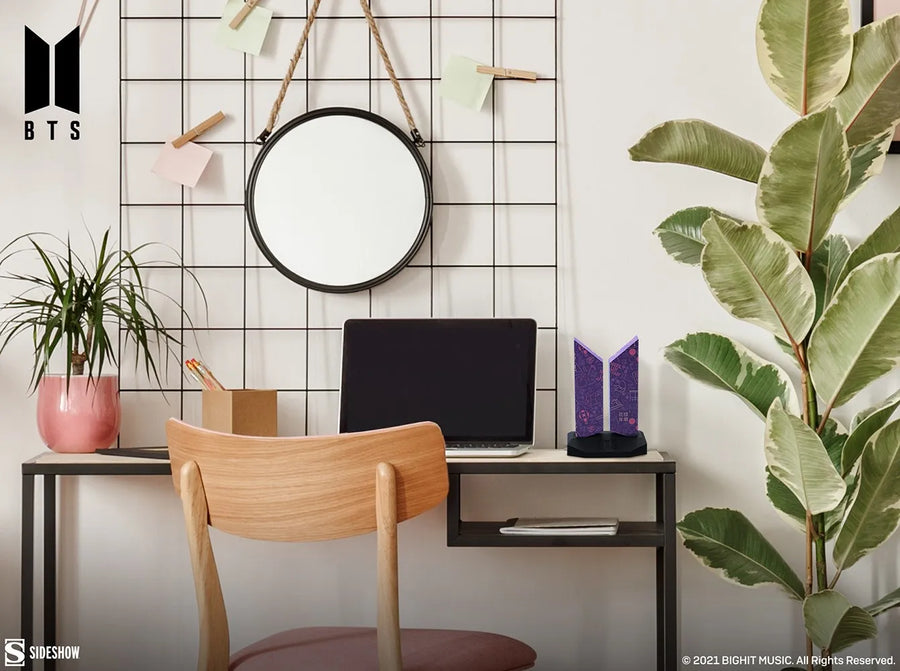 Premium BTS Logo: 7 With You - LIMITED EDITION (7 With You) – Sideshow Collectibles – ActionFigure Brasil