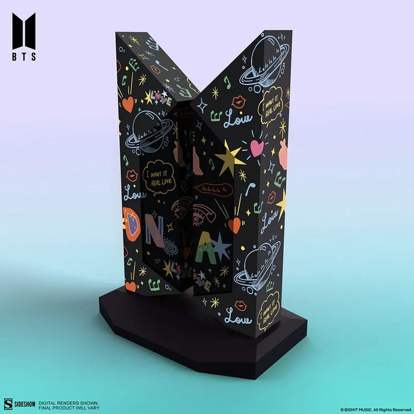 Premium BTS Logo: DNA Edition - LIMITED EDITION (DNA Edition) – Sideshow Collectibles – ActionFigure Brasil