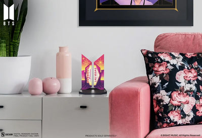 Premium BTS Logo: Las Vegas Edition - LIMITED EDITION (Las Vegas Edition) – Sideshow Collectibles – ActionFigure Brasil — detalhe do produto