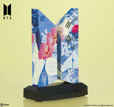 Premium BTS Logo: Seoul Edition - LIMITED EDITION (Seoul Edition) – Sideshow Collectibles – ActionFigure Brasil — acessórios
