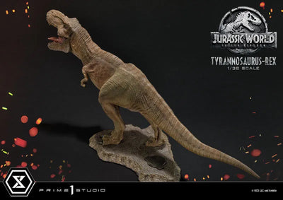 Prime Collectible Figure Jurassic World: Fallen Kingdom T-REXㅤ – Prime 1 Studio – ActionFigure Brasil — com base expositora