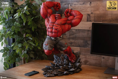 Red Hulk: Thunderbolt Ross - LIMITED EDITION: 750 (Red - Variant) – Sideshow Collectibles – ActionFigure Brasil — ambientada