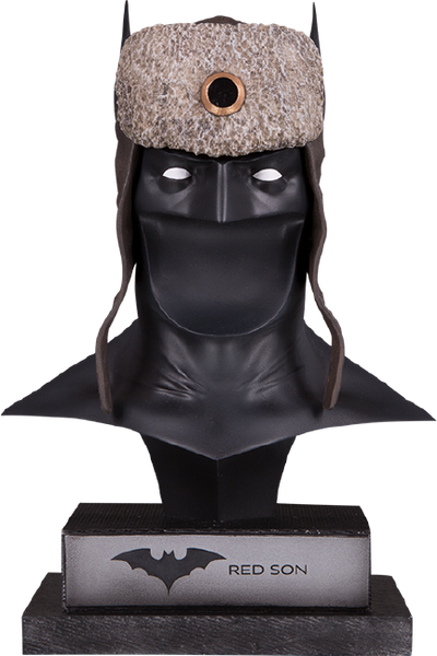 Red Son Batman Cowl - LIMITED EDITION: 5000 – DC Direct – ActionFigure Brasil — ângulo diferente