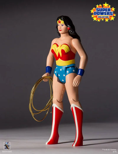 Retro Kenner 12 Inch Action Figure DC Comics Super Powers Collection Wonder Womanㅤ – Gentle Giant – ActionFigureBrasil — ângulo diferente
