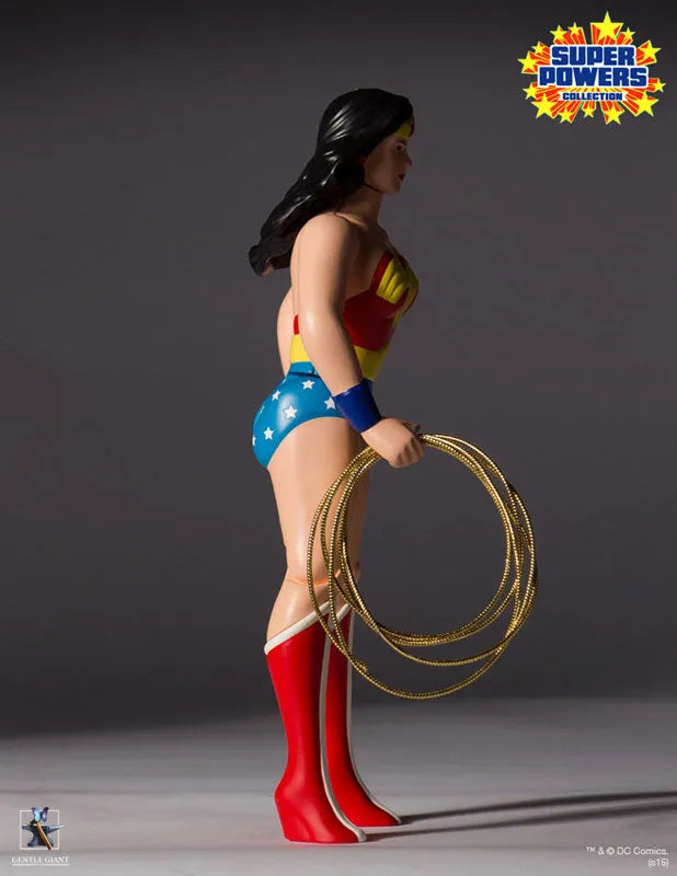 Retro Kenner 12 Inch Action Figure DC Comics Super Powers Collection Wonder Womanㅤ – Gentle Giant – ActionFigure Brasil