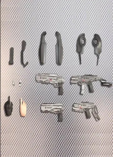 RoboCop - Play Arts Kai - 1.0 (Square Enix)ㅤ – Square Enix – ActionFigure Brasil — com base expositora