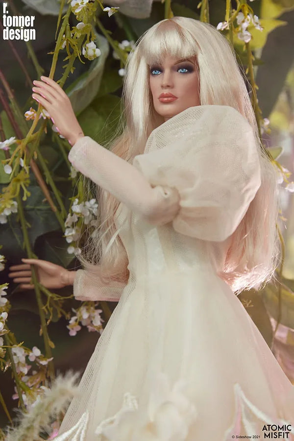 Romantic Notion Fashion Doll - LIMITED EDITION: 250 – Sideshow Collectibles – ActionFigure Brasil