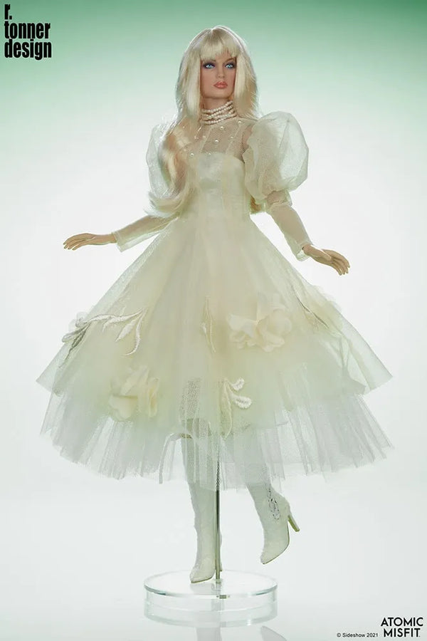 Romantic Notion Fashion Doll - LIMITED EDITION: 250 – Sideshow Collectibles – ActionFigure Brasil