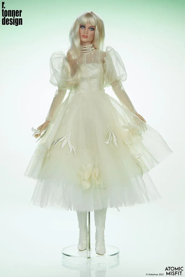 Romantic Notion Fashion Doll - LIMITED EDITION: 250 – Sideshow Collectibles – ActionFigure Brasil