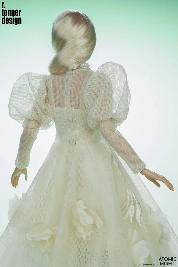 Romantic Notion Fashion Doll - LIMITED EDITION: 250 – Sideshow Collectibles – ActionFigure Brasil