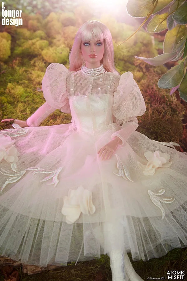 Romantic Notion Fashion Doll - LIMITED EDITION: 250 – Sideshow Collectibles – ActionFigure Brasil