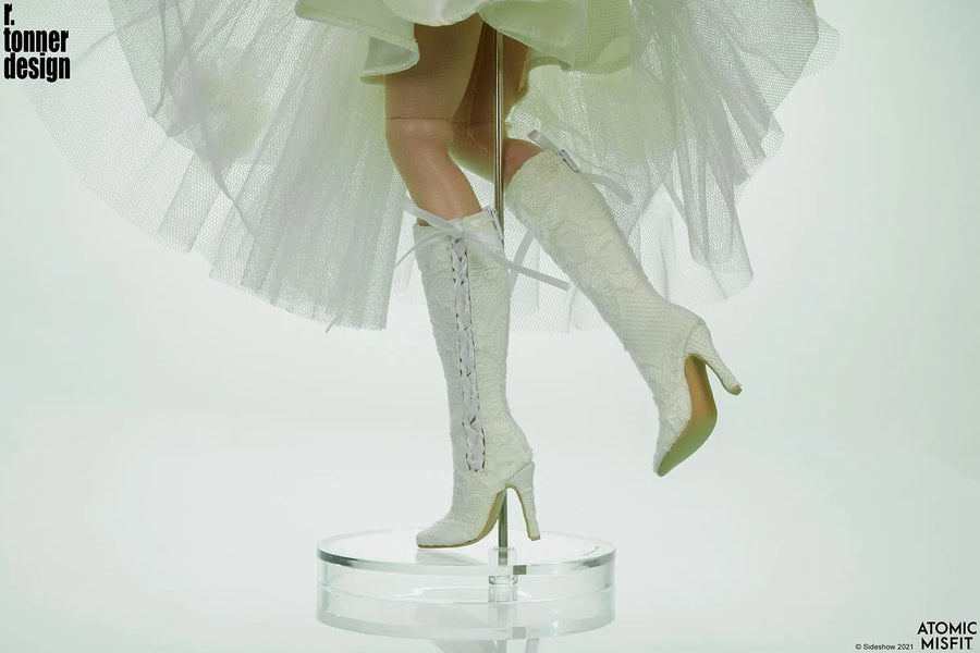 Romantic Notion Fashion Doll - LIMITED EDITION: 250 – Sideshow Collectibles – ActionFigure Brasil