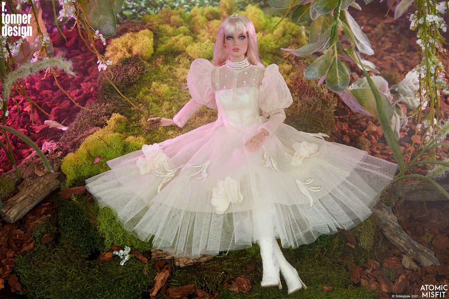 Romantic Notion Fashion Doll - LIMITED EDITION: 250 – Sideshow Collectibles – ActionFigure Brasil