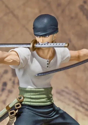 Roronoa Zoro | Figuarts Zeroㅤ – Bandai – ActionFigure Brasil