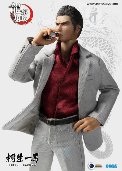 Ryuu ga Gotoku - Kiryuu Kazuma - Ultimate 8" Action Figure YAKU01A - 1/9 (Asmus Toys)ㅤ – Asmus Toys As Manufacturer – ActionFigureBrasil — embalagem