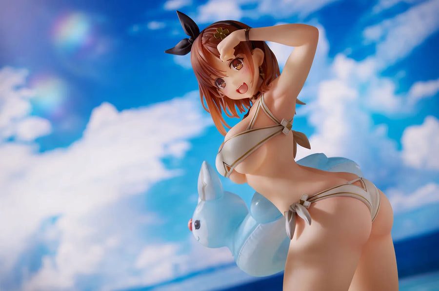 Ryza (White Swimwear Version) – Square Enix – ActionFigure Brasil