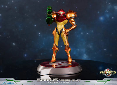 Samus Varia Suit (Collector's Edition) - LIMITED EDITION – First 4 Figures – ActionFigure Brasil — ângulo diferente