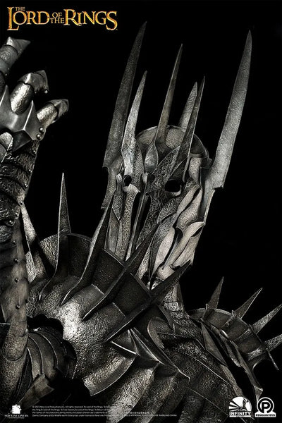 Sauron - LIMITED EDITION: 99 – Infinity Studio X Penguin Toys – ActionFigure Brasil — iluminação de estúdio