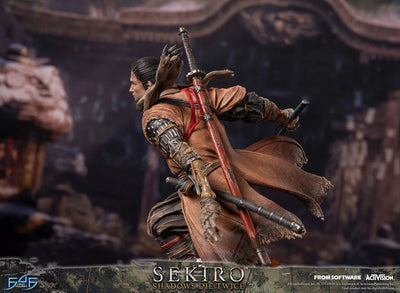Sekiro - LIMITED EDITION – First 4 Figures – ActionFigure Brasil — com base expositora