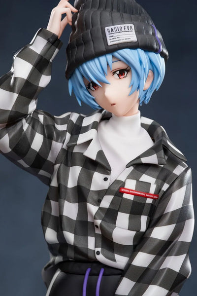 Shin Seiki Evangelion - Ayanami Rei - 1/7 - Ver. Radio Eva, Part 3 (Hobby Max, Stronger, Tokyo Figure)ㅤ – Hobby Max as ManufacturerTokyo Figure as DistributorStronger as Producer – ActionFigure Brasil — iluminação de estúdio