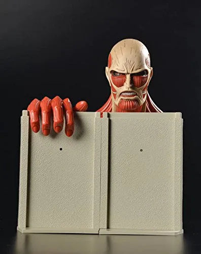 Shingeki no Kyojin - Colossal Titan - Gekkan Shingeki no Kyojin Koushiki Figure Collection - 12 - Standing Version (Kodansha)ㅤ – Kodansha – ActionFigure Brasil — close