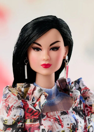 Shut It Down – Liu Liu Ling™ - LIMITED EDITION: 800 – Integrity Toys – ActionFigure Brasil — ângulo diferente