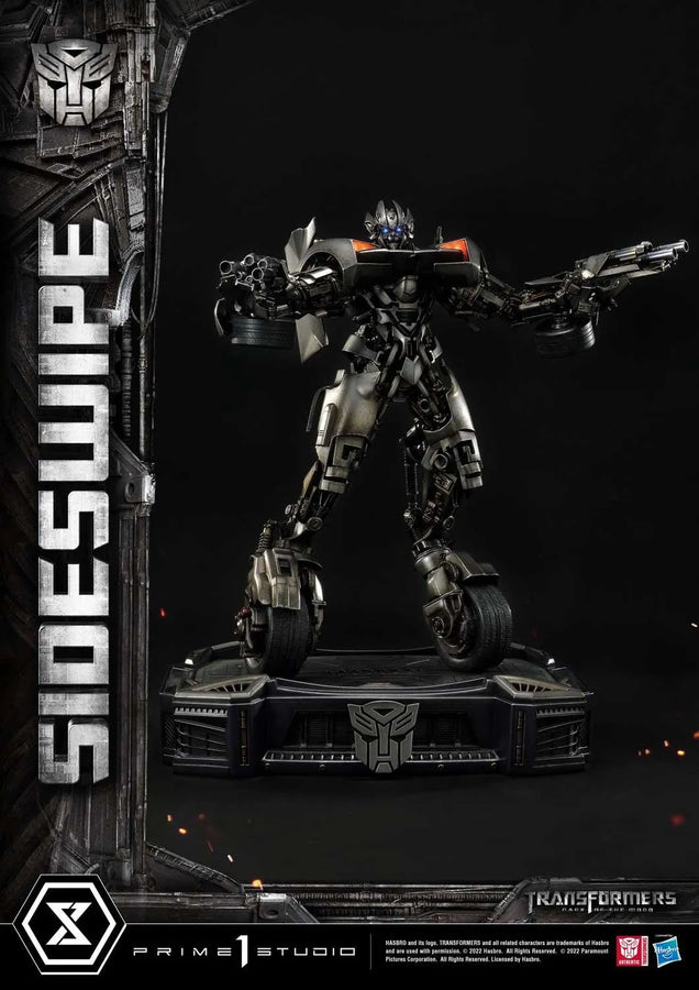 Sideswipe (Deluxe Bonus Version) Transformers: Dark of the Moon (Film) – Prime1Studio – ActionFigure Brasil