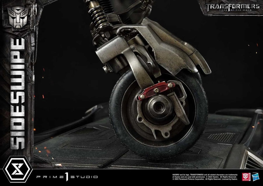 Sideswipe (Deluxe Bonus Version) Transformers: Dark of the Moon (Film) – Prime1Studio – ActionFigure Brasil