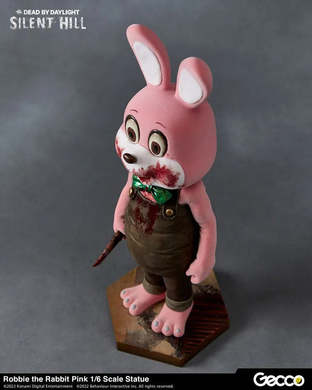 SILENT HILL x Dead by Daylight / Robbie the Rabbit Pink 1/6 Scale Statueㅤ – Gecco – ActionFigure Brasil