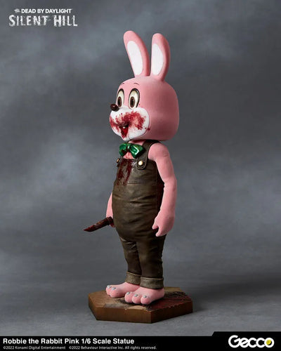 SILENT HILL x Dead by Daylight / Robbie the Rabbit Pink 1/6 Scale Statueㅤ – Gecco – ActionFigure Brasil — embalagem