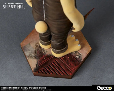 SILENT HILL x Dead by Daylight / Robbie the Rabbit Yellow 1/6 Scale Statueㅤ – Gecco – ActionFigure Brasil — close