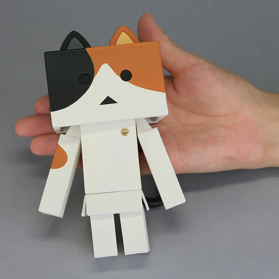 Sofubi Toy Box 006A Nyanboard [Calico] Sofubi Figureㅤ – Gantaku – ActionFigure Brasil