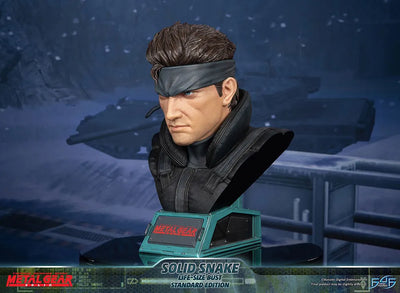 Solid Snake - LIMITED EDITION: 450 – First 4 Figures – ActionFigure Brasil — detalhe do produto