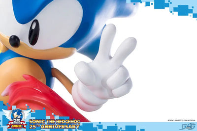 Sonic the Hedgehog - Sonic 25th Anniversary Statueㅤ – First 4 Figures – ActionFigure Brasil — com base expositora