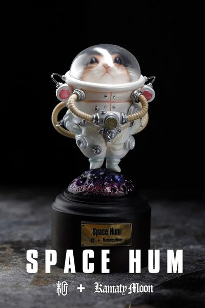 Space Hum (White) (White) – Manas SUM – ActionFigure Brasil