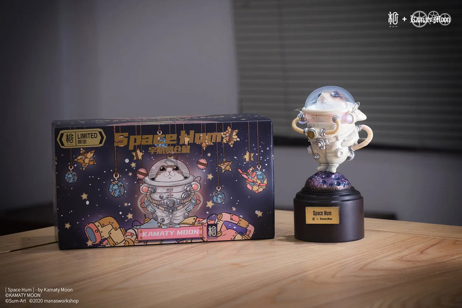 Space Hum (White) (White) – Manas SUM – ActionFigure Brasil