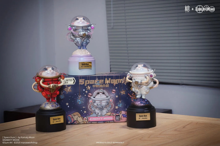 Space Hum (White) (White) – Manas SUM – ActionFigure Brasil