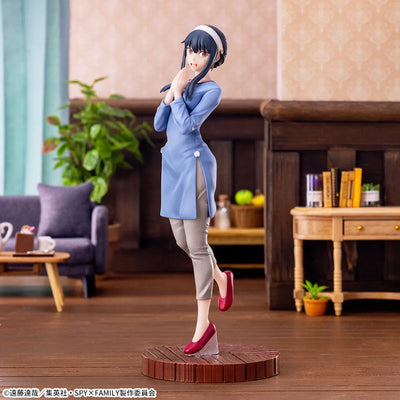 Spy × Family - Yor Forger - Luminasta - Season 1 Group 2 ED Ishou ver. (SEGA)ㅤ – SEGA – ActionFigureBrasil — ambientada