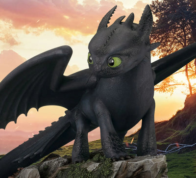 Standing Toothless - LIMITED EDITION: 3000 – Beast Kingdom – ActionFigure Brasil — ângulo diferente