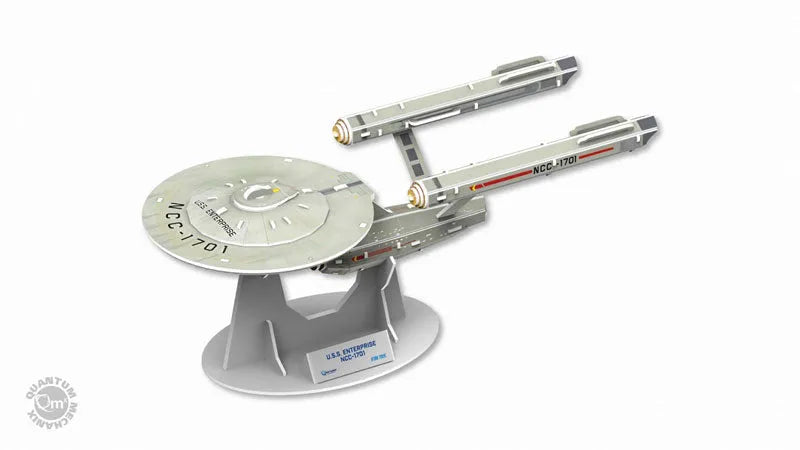 Star Trek / Qraftworks Starship 3D Paper Craft Model: 8-Ship Setㅤ – QUANTUM MECHANIX – ActionFigure Brasil
