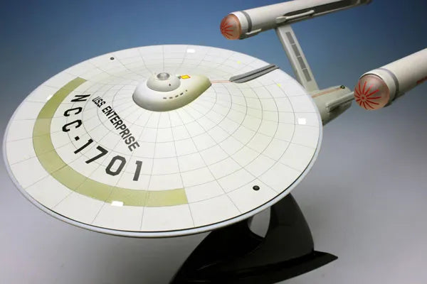 Star Trek: The Original Series - U.S.S. Enterprise NCC-1701ㅤ – Diamond Select – ActionFigure Brasil