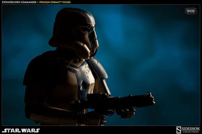 Star Wars 1/4 Scale Premium Figure - Stormtrooper Commanderㅤ – Sideshow Collectibles – ActionFigureBrasil — iluminação de estúdio