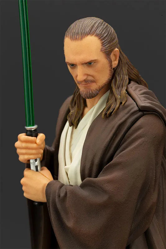 Star Wars: Episode I – The Phantom Menace - Qui-Gon Jinn - ARTFX+ - 1/10 (Kotobukiya)ㅤ – Kotobukiya – ActionFigure Brasil