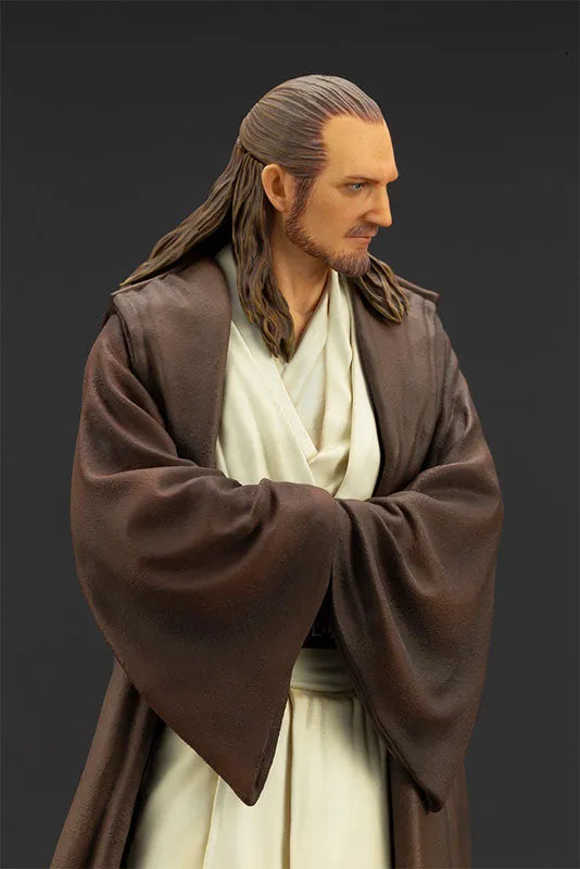 Star Wars: Episode I – The Phantom Menace - Qui-Gon Jinn - ARTFX+ - 1/10 (Kotobukiya)ㅤ – Kotobukiya – ActionFigure Brasil