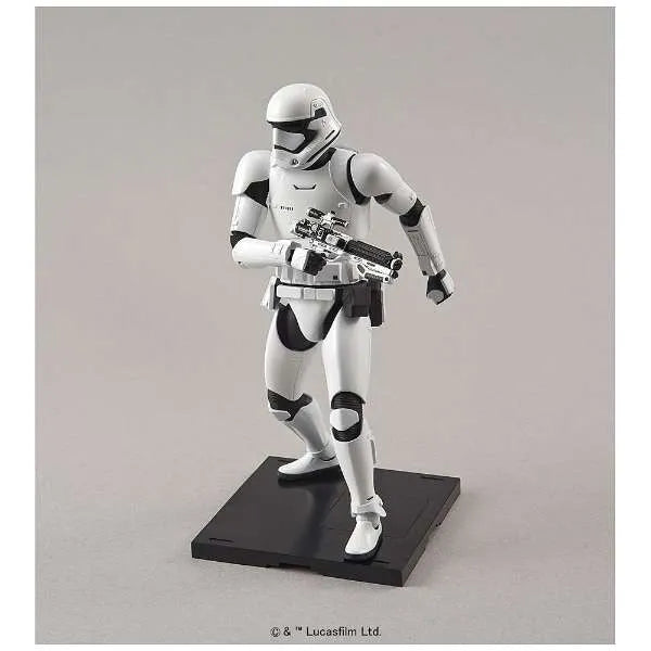 Star Wars - Star Wars: The Force Awakens - First Order Stormtrooper - Characters & Creatures - Star Wars Plastic Model - 1/12 (Bandai)ㅤ – Bandai – ActionFigure Brasil