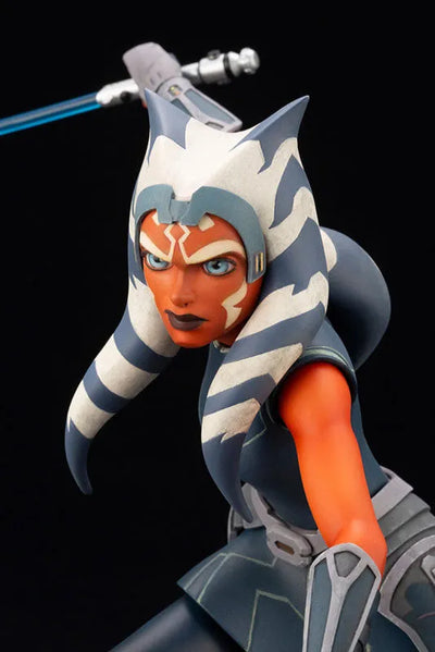 Star Wars: The Clone Wars - Ahsoka Tano - ARTFX - 1/7 (Kotobukiya)ㅤ – Kotobukiya – ActionFigureBrasil — com base expositora