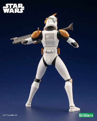 Star Wars: The Clone Wars - Commander Cody - ARTFX+ - 1/10 (Kotobukiya)ㅤ – Kotobukiya – ActionFigureBrasil — ângulo diferente