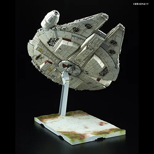 Star Wars: The Last Jedi - Spacecrafts & Vehicles - Star Wars Plastic Model - Millennium Falcon - 1/144 (Bandai)ㅤ – Bandai As Manufacturer – ActionFigure Brasil
