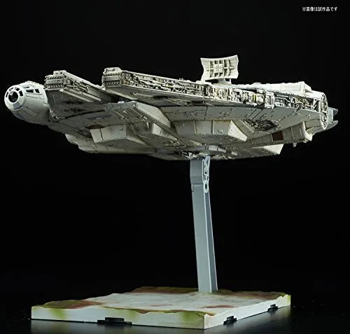 Star Wars: The Last Jedi - Spacecrafts & Vehicles - Star Wars Plastic Model - Millennium Falcon - 1/144 (Bandai)ㅤ – Bandai As Manufacturer – ActionFigure Brasil